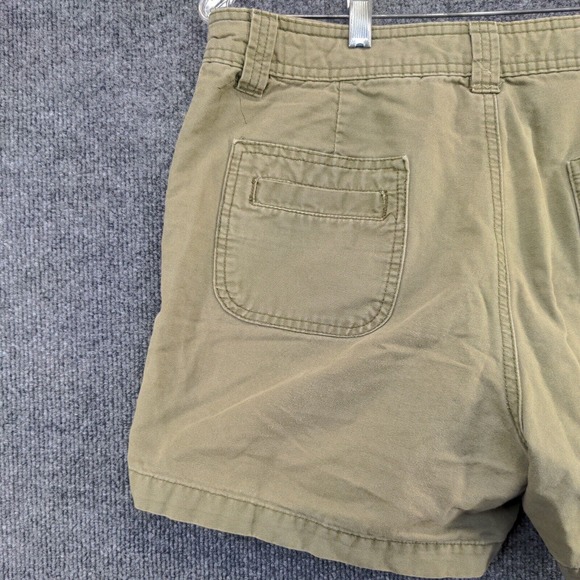 St. John's Bay Women's Chino Shorts Green Size 14 100% Cotton Pockets - Picture 3 of 12